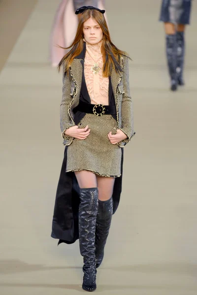 Look 7